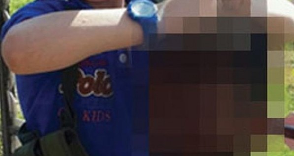 Австралийский исламист опубликовал фото сына, держащего отрезанную голову