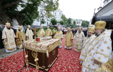 Выборы главы УПЦ: новый митрополит должен остановить кровопролитие в Украине