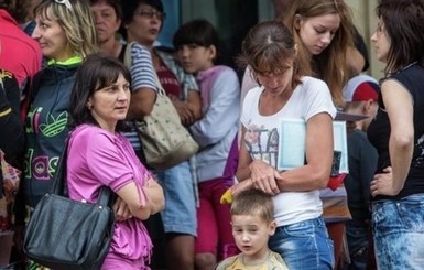 В Донецкой области алкоголиков будут выселять из лагерей для переселенцев