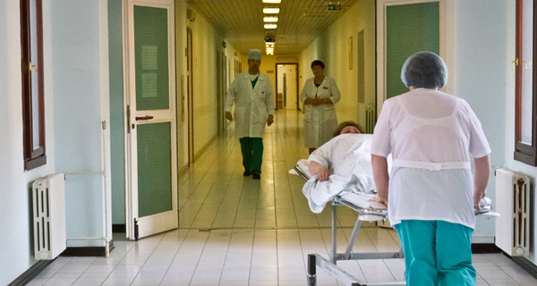 В Славянске возобновили работу почти все больницы