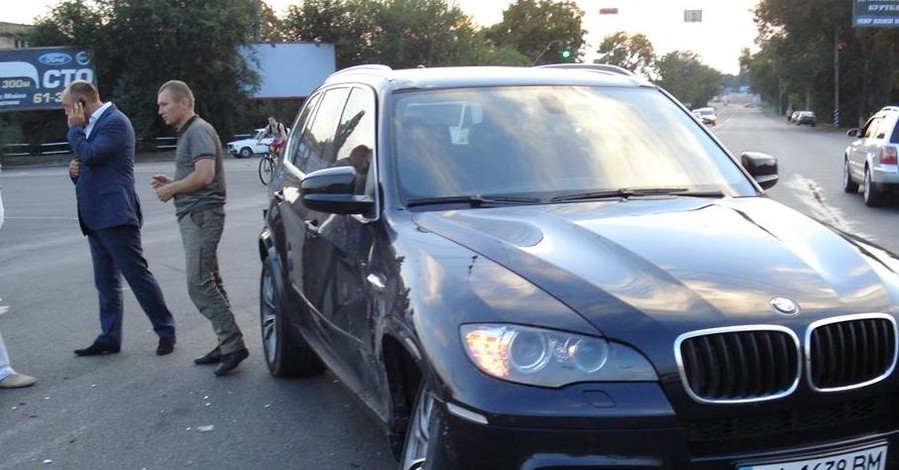 Нетрезвый водитель в Полтаве протаранил автомобиль мэра