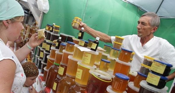 В Киеве продают мед из кориандра, тыквы и валерьяны 