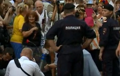 В Москве участницу акции в поддержку Украины оштрафовали