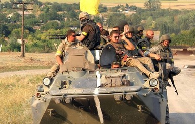 Лысенко сообщил о наступлениях сил АТО на Донецк и боях в Луганске