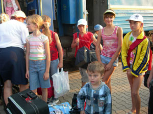 Львовских детей привезли в лагеря Луганска 
