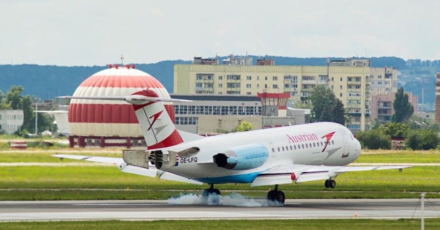 Две авиакомпании возобновят полеты в Харьков