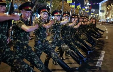СМИ: В Киеве снова собрали акцию против парада