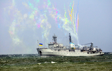 Военно-морской парад в Одессе прошел под дождем