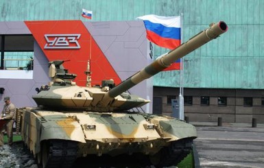 Под Донецком развернут полевой штаб ВС России, а в Крыму активизировались военные