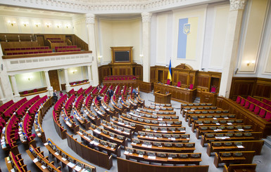 Депутаты готовы проголосовать за введение военного положения