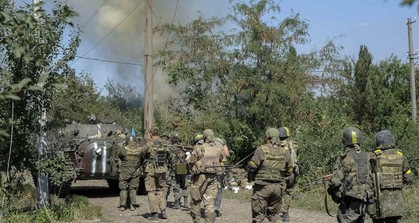 В Луганской области расстрелян поселок, где стояли военные
