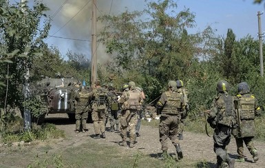 В Луганской области расстрелян поселок, где стояли военные