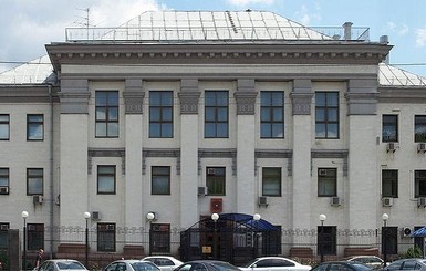 МИД: Задержанные в Киеве россияне не были сотрудниками посольства