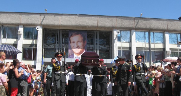 Заказчик убийства мэра Кременчуга заплатил киллеру 70 тысяч долларов