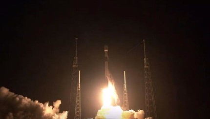 SpaceX запустила ракету Falcon 9 с 60 спутниками