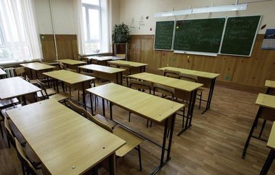 В Донецке началась чистка педагогов