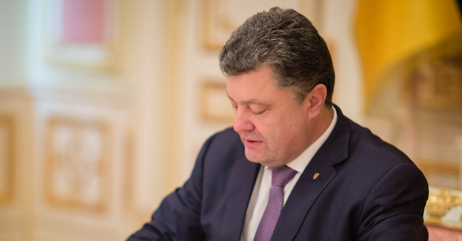 Порошенко подтвердил, что в Минске удалось договориться о мире