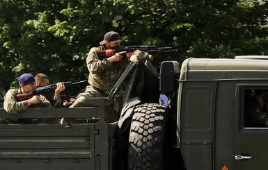 СНБО: бойцов Нацгвардии под Славяносербском взяли в окружение
