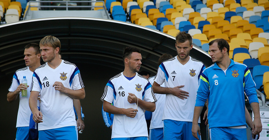 Вратарь Пятов забил гол! Но счет матча Украина - Словакия - 0:1