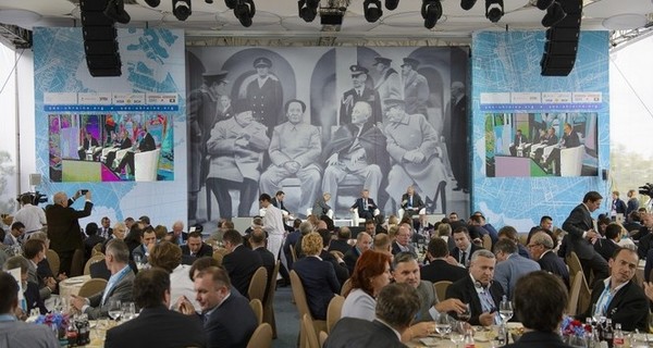 Ялтинскую конференцию YES откроет Порошенко и президент Европарламента Шульц