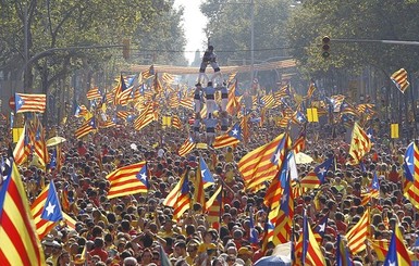 В Испании почти 2 миллиона каталонцев вышли на митинг за независимость
