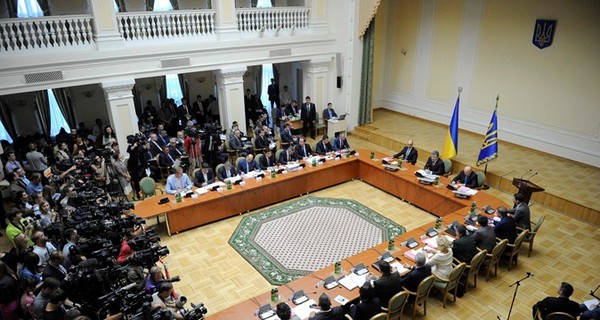 СМИ: Порошенко объявил экстренное заседание СНБО