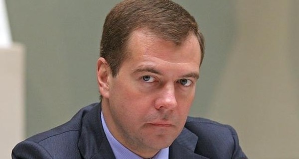 Медведев грозится аннулировать зону свободной торговли с Украиной