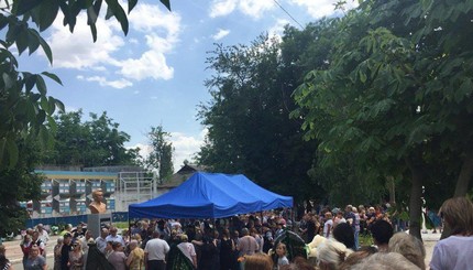 11-летнюю Дашу Лукьяненко похоронили
