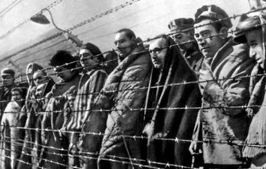 Бывший охранник Освенцима предстанет перед судом спустя 70 лет