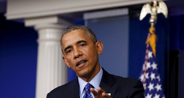 Обама признал, что лихорадка Эбола становится глобальной угрозой