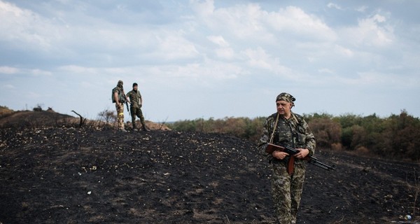 Под Иловайском нашли тела шести украинских военных 