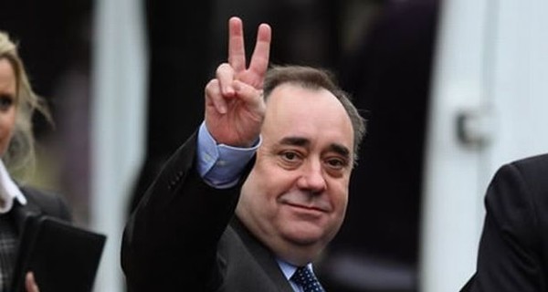 Первый министр Шотландии подал в отставку после референдума