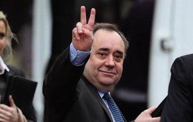 Первый министр Шотландии подал в отставку после референдума