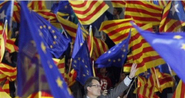 В Каталонии приняли закон, позволяющий провести референдум
