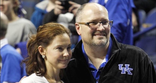 Бывший игрок НБА украл айфон из магазина Эппл