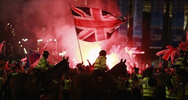 После референдума Шотландию охватили массовые беспорядки