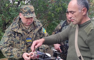 Аваков и Турчинов приехали в Мариуполь оценить новые беспилотники
