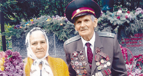 Лукич из Близнюков женился на любимой в 90 лет 