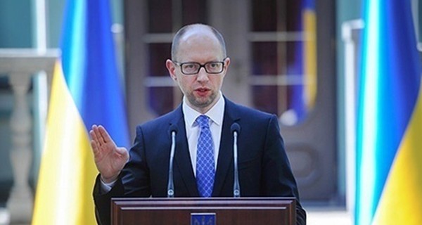 Яценюк попросил Турчинова созвать Раду и принять антикоррупционные законы