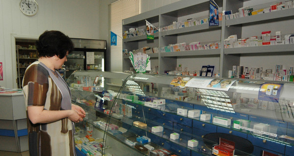 Аптеки столицы Донбасса: антибиотики и лекарства для сердечников теперь на 