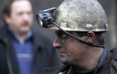 В Донецке обстреляли шахту Засядько, шахтеры остались под землей