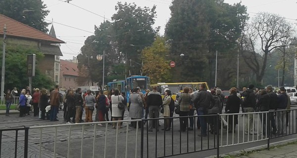 Родственники военных перекрыли центр Львова, требуя ротации войск
