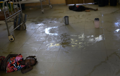 ООН: случаи заражения Эболой в Сьерра-Леоне удваиваются каждые 20 дней