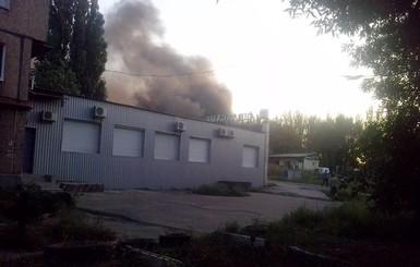 В Донецке горят жилые дома в центре города