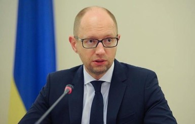 Яценюк: Кабмин передал список санкций против России в СНБО