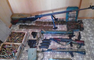 СБУ нашла в Лисичанске тайник с оружием 