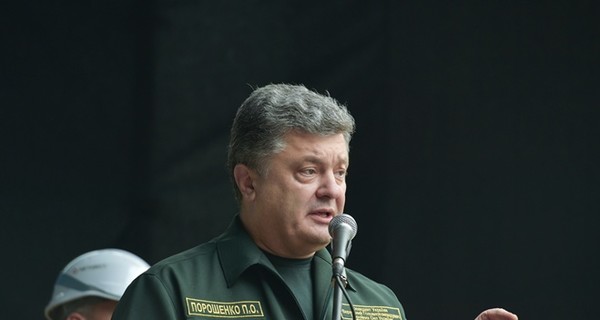 Порошенко пообещал постоянные кадровые перестановки в Вооруженных силах  Украины 