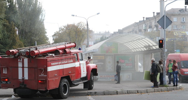 В Запорожье налетчики ограбили ювелирный магазин в подземке, кинув дымовую шашку