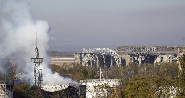 СНБО: Донецкий аэропорт еще может принимать самолеты