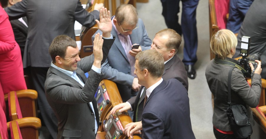 Депутаты саботируют антикоррупционные законопроекты, предложенные Кабмином